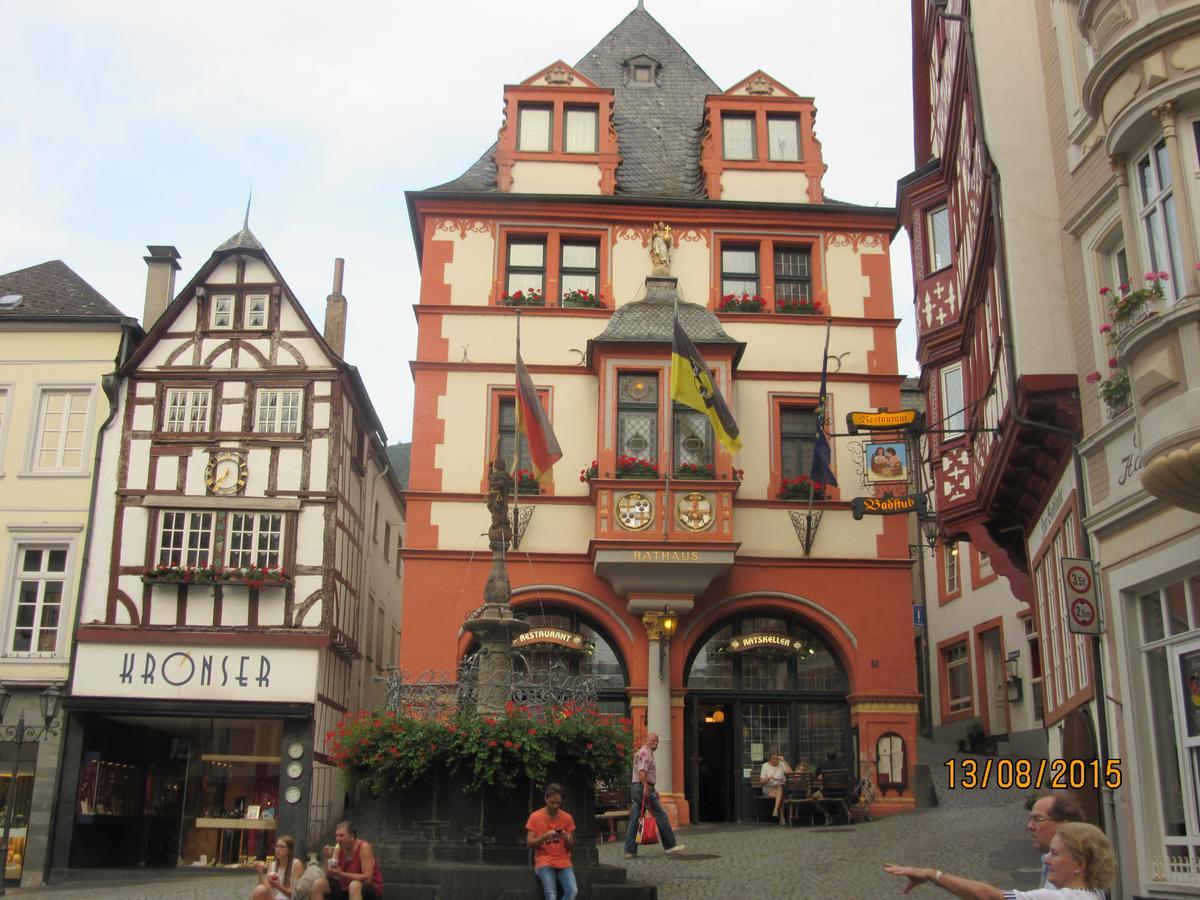 Ferienwohnung "Edeltrud Deluxe Moselblick" Bernkastel-Kues Exterior photo