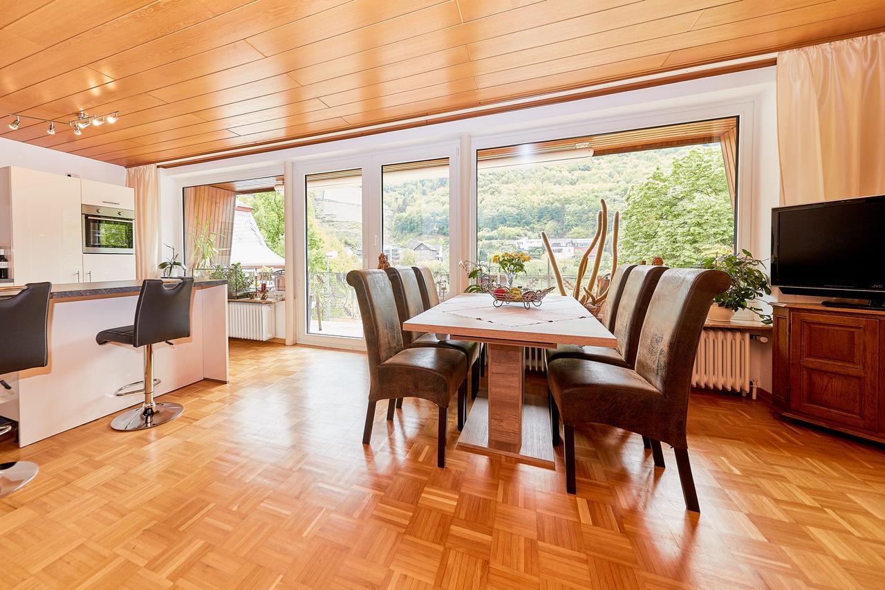 Ferienwohnung "Edeltrud Deluxe Moselblick" Bernkastel-Kues Exterior photo