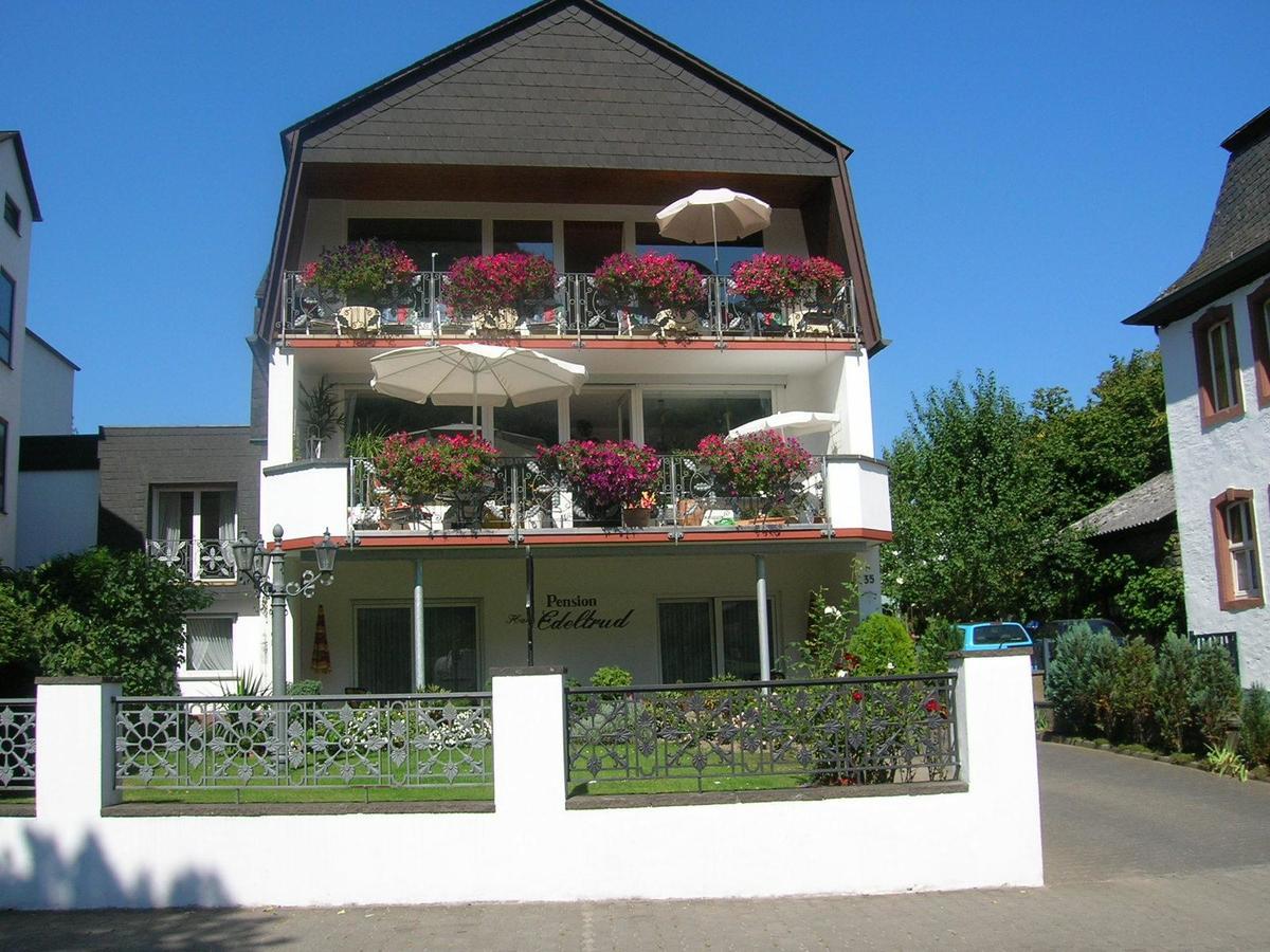 Ferienwohnung "Edeltrud Deluxe Moselblick" Bernkastel-Kues Exterior photo